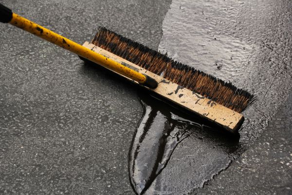 Asphalt Driveway Sealing in Holly Springs